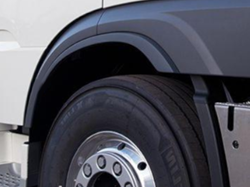 GFK/Polyester DAF CF Euro 6 Kotflügelverbreiterung