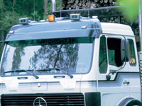 Acryl-Sonnenblende Mercedes MK & Baureihe SK mit Schlafkabine und Mittelhochdach