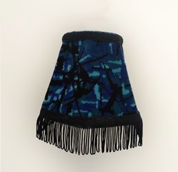 Armaturenbrettlampe runder blauer Plüsch mit schwarzen Zahnseiden