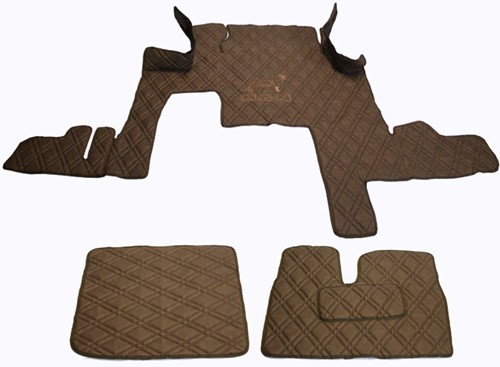 Engine cover and floormats MAN-2