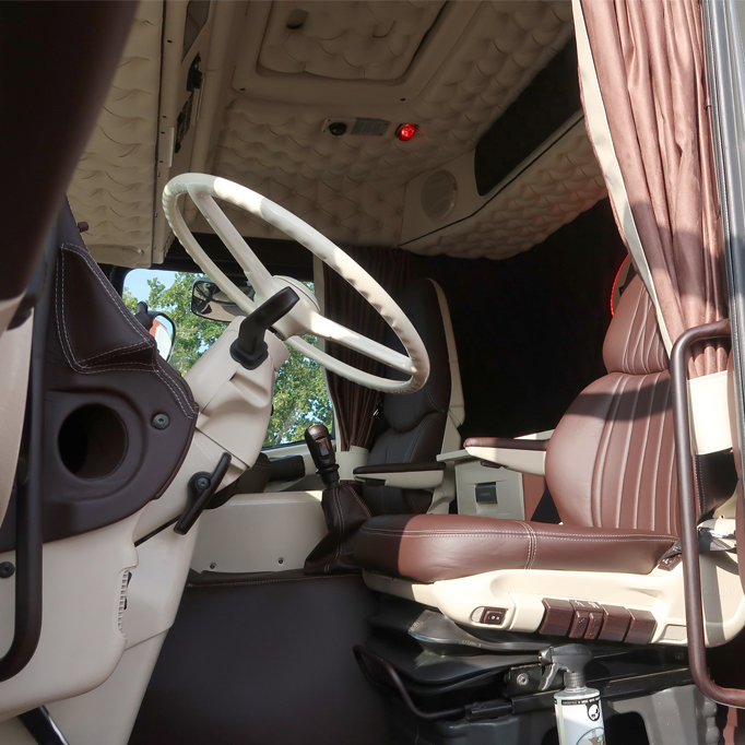 NL - Voorpag - HomeCat 02 - Cabine bekleding