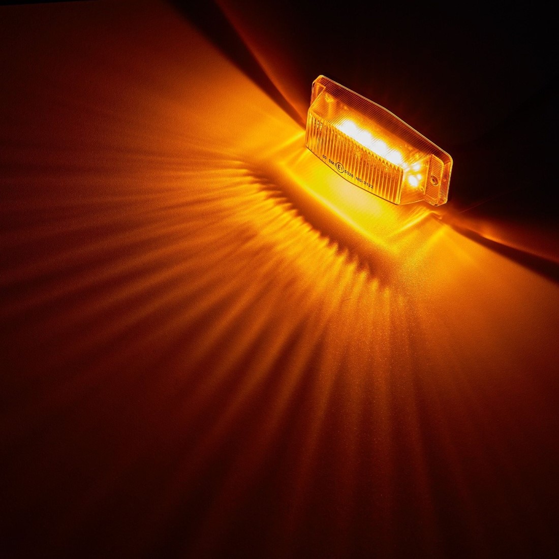 Full LED dubbelbrander met oranje lampglas Truck Accessoires
