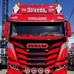 Polyester Zonneklep Iveco S-Way 5 LED lampen