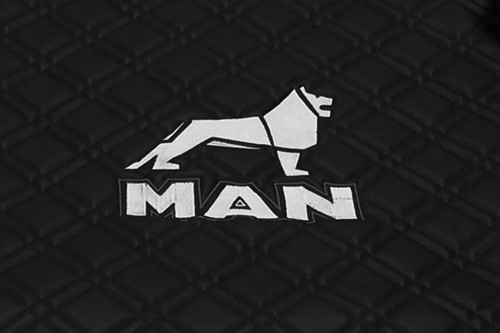 Motortunnel und Fußmatten MAN TGX -2017 Schwarz-2