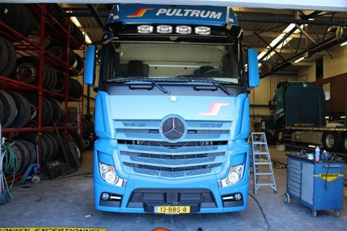 Acryl Zonneklep Mercedes Actros MP4 Big / Giga Space-3