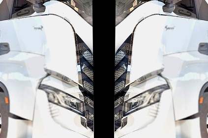 Stainless steel Border Grill profiles + door Iveco S-Way