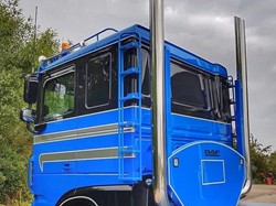 Old School Kabinentreppe DAF