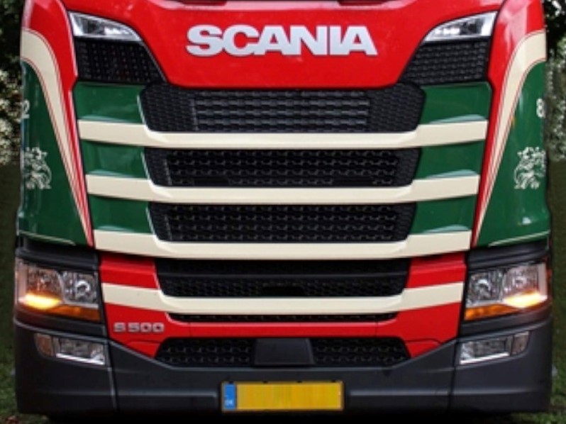 Scania Next Gen S & R from 2016 halogen headlights DRL conversion kit