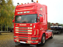 Acryl Sonnenblende Scania 4 / R 80 mm tiefer mit 2 Positionsleuchten und 4 Scheinwerfern